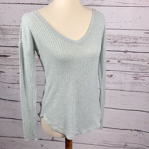 American Eagle Soft & Sexy Marled Green V-Neck Top - Picture 2 of 4
